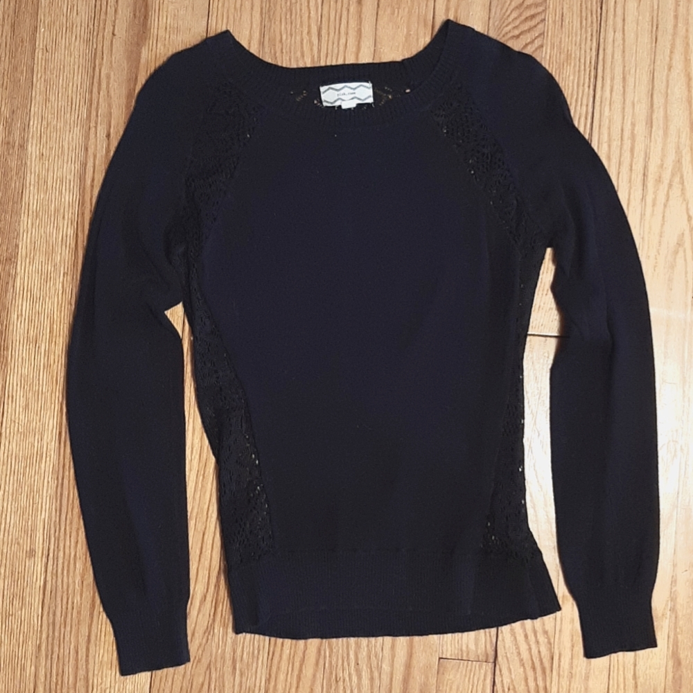 Sweater - Picture 1 of 4
